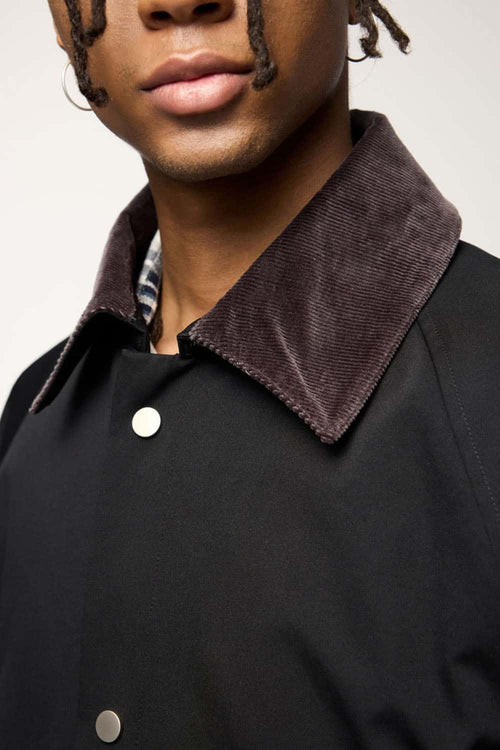 Wrinkle-Resistant Corduroy-Collar Utility Jacket in Black - collar detail