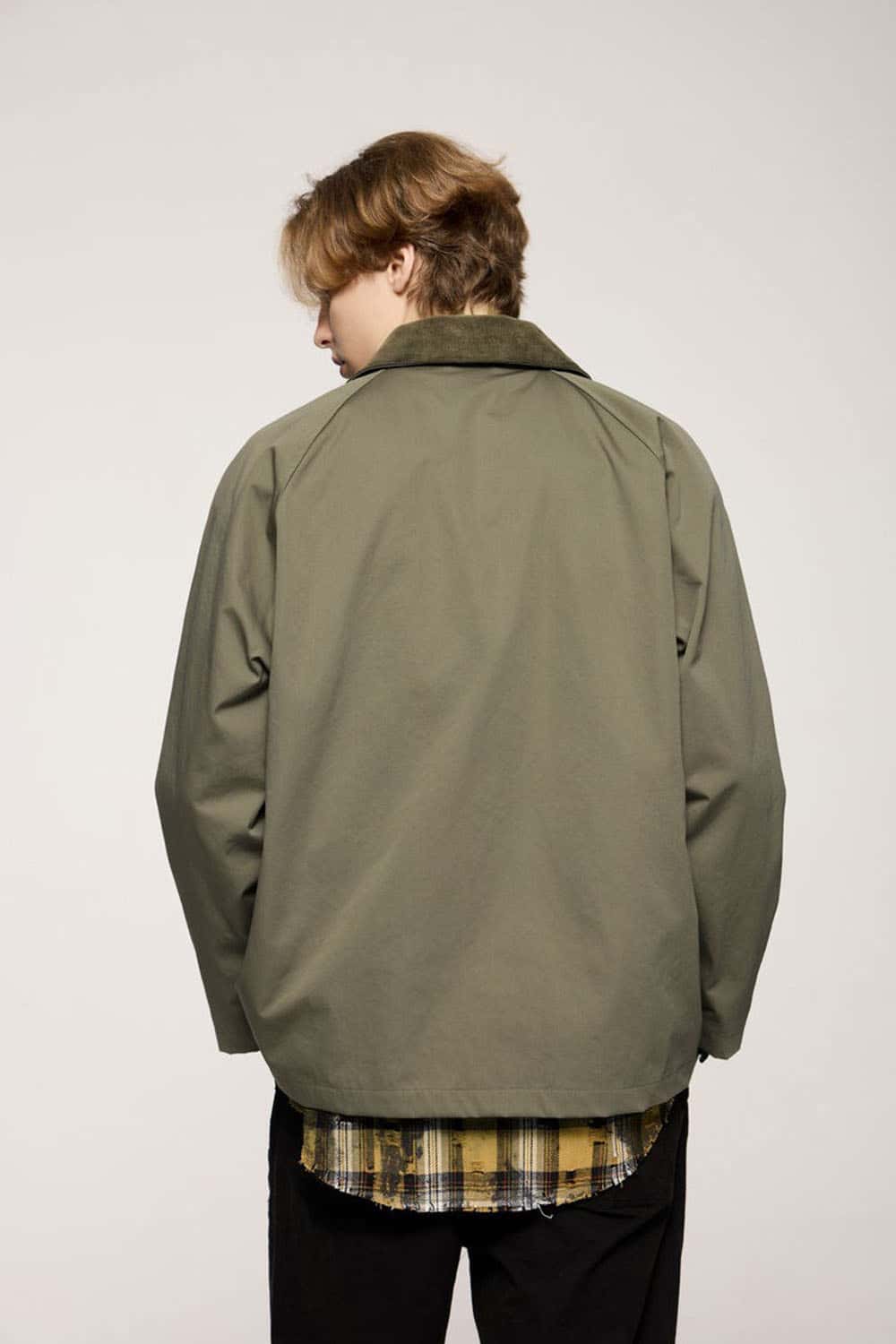 Wrinkle-Resistant Corduroy-Collar Utility Jacket in Green - back product view