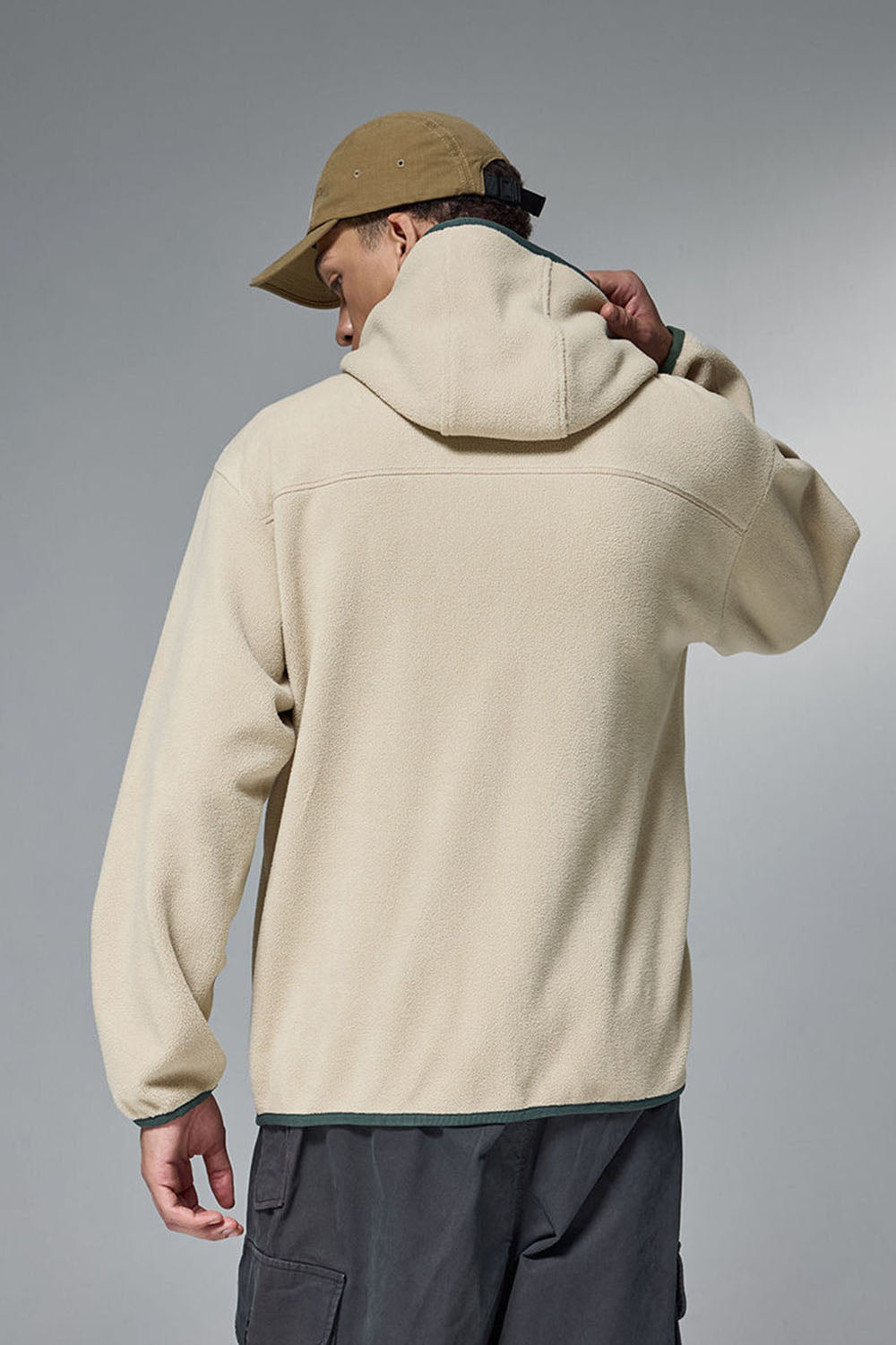 #Color_LightKhaki