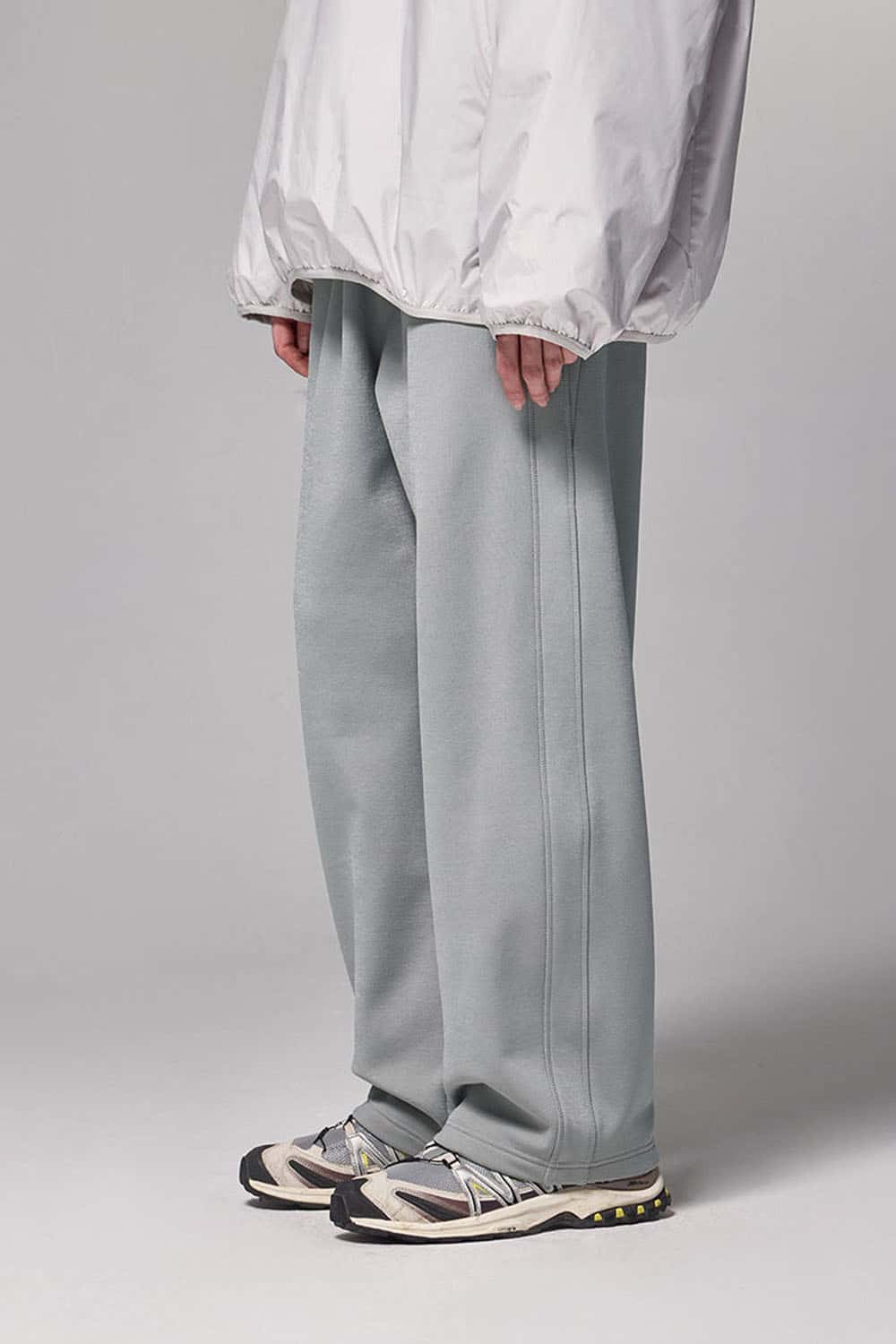 4-Way Stretch Thermal-Fleece Straight-Leg Sweatpants in Stone Gray - three-quarter front modeled view