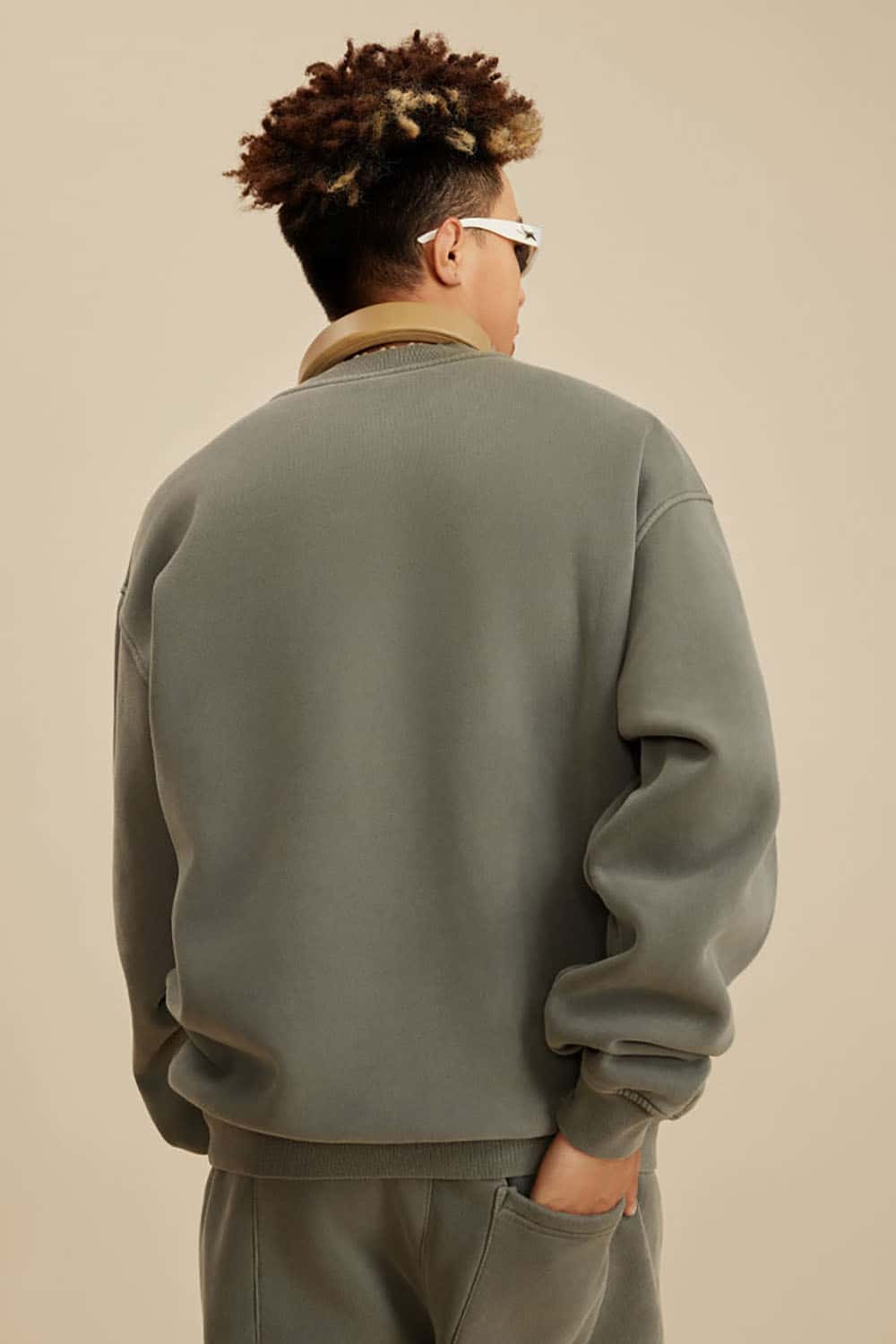 Washed Fleece-Lined Semi-High Neck Streetwear Sweatshirt