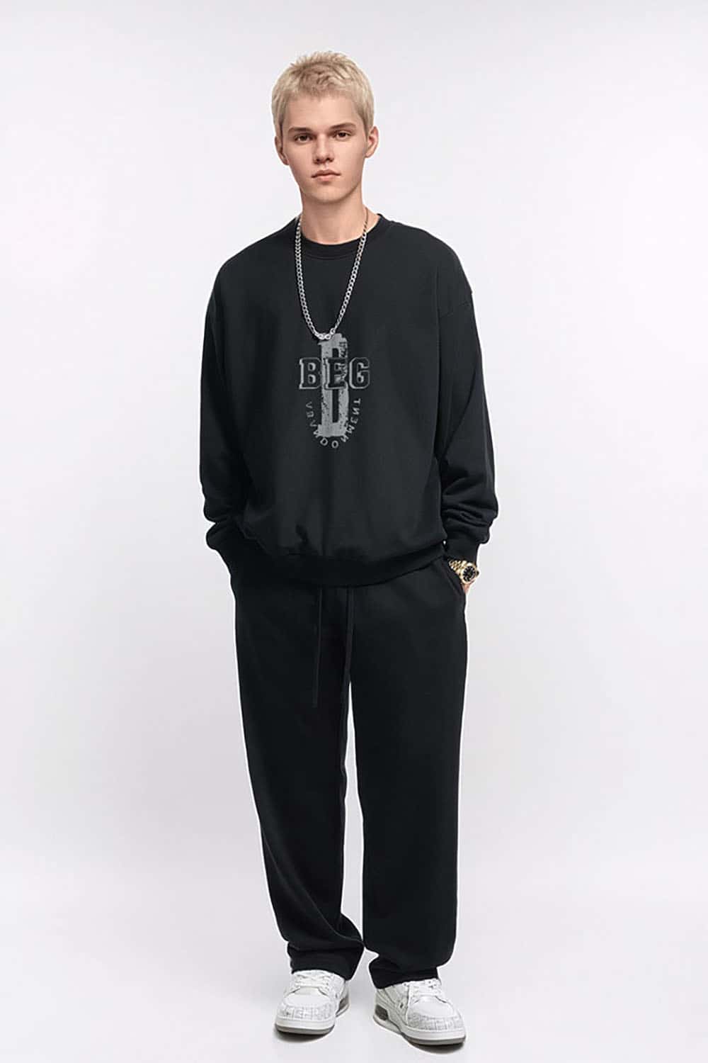Letter Drop Shoulder Crewneck Sweatshirt in Loose Fit