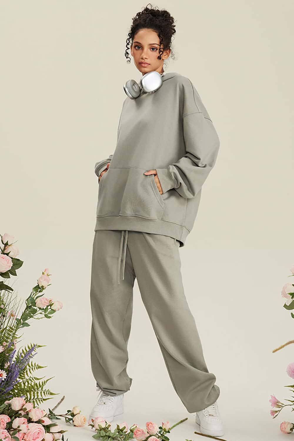 Heavyweight Solid Color Fleece-Lined Hoodie