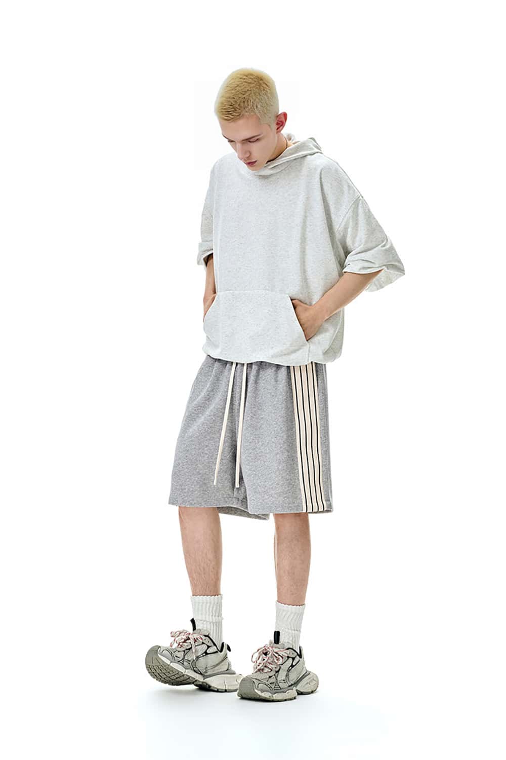 Casual Contrast Stripe Athletic Shorts - Mid-Length
