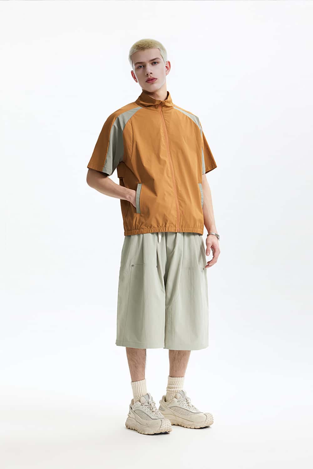 Cycling Sports Short Sleeve Jacket with Stand Collar and Color Block - Water-Resistant