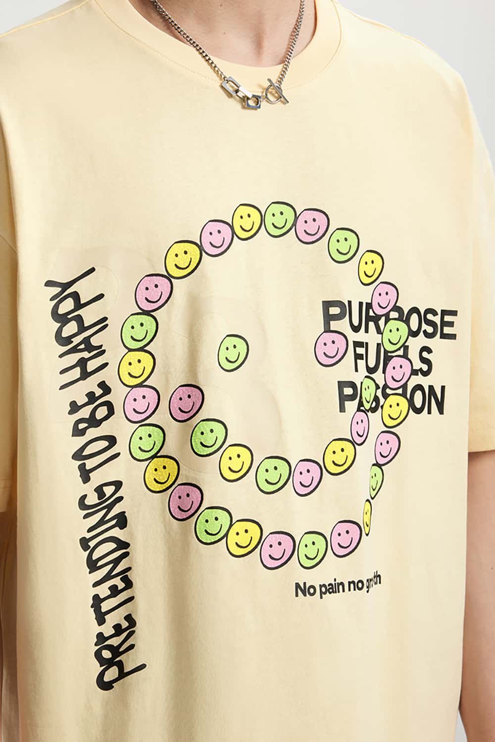 Smiley Face Cracked Print T-Shirt - Loose Fit Personalized Short Sleeve