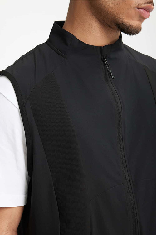 Water-Repellent Color-Block Active Vest - Black