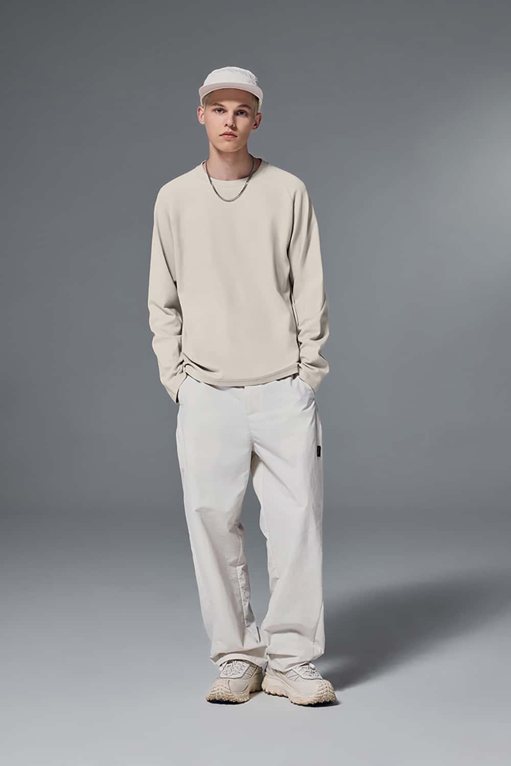 #Color_Khaki