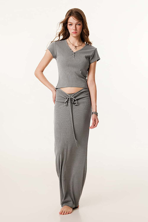 Buttoned V-Neck Fitted Tee - Medium Gray