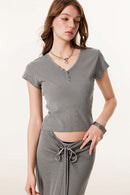 Buttoned V-Neck Fitted Tee - Medium Gray
