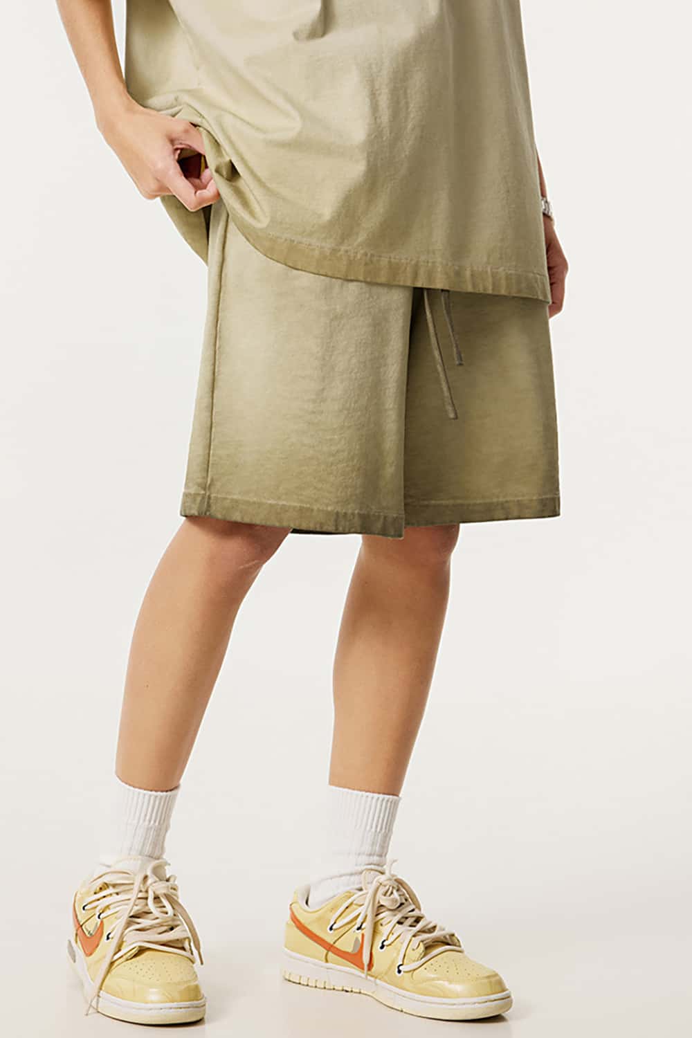 Heavyweight Drawstring Casual Sports Shorts with Vintage Raw Hem