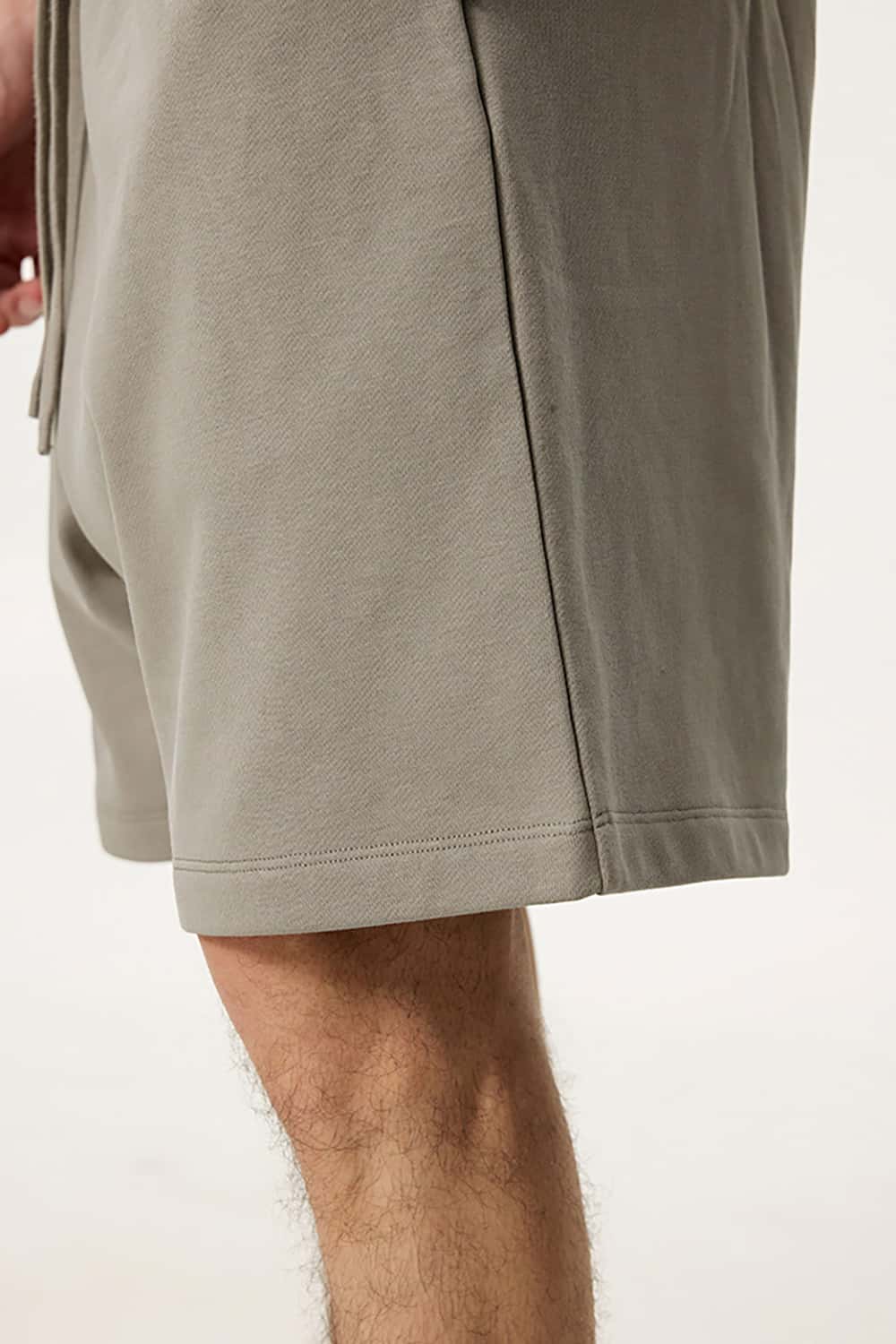 Heavyweight Solid Color Casual Sports Shorts with Zip Pockets