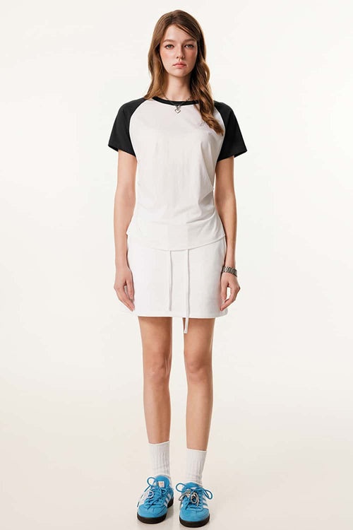 Women's Ruched Colorblock Raglan Tee - Black And White