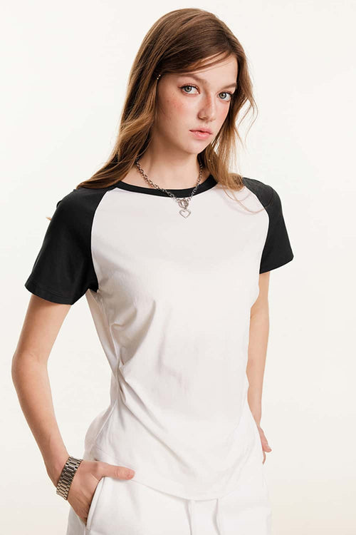 Women's Ruched Colorblock Raglan Tee - Black And White