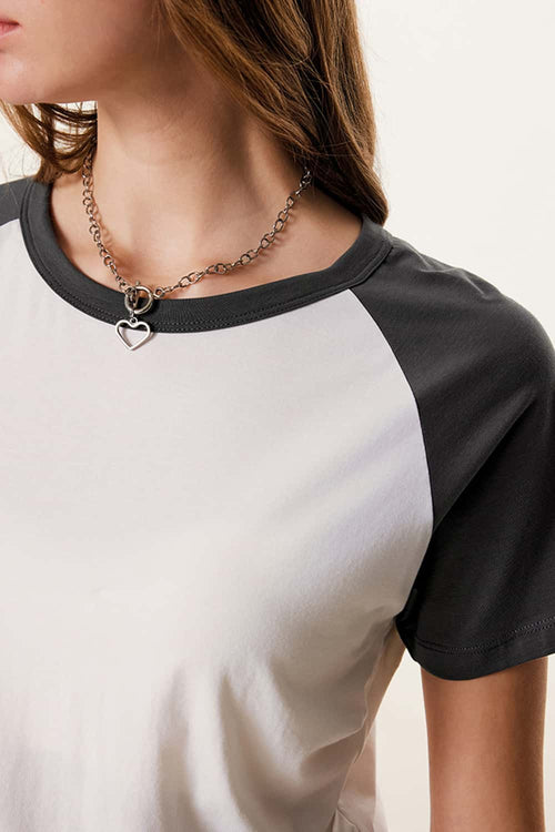 Women's Ruched Colorblock Raglan Tee - White And Gray