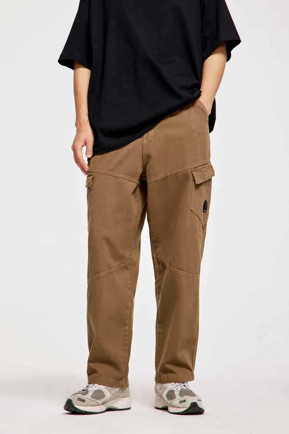 Large Pocket Straight-Leg Cargo Pants