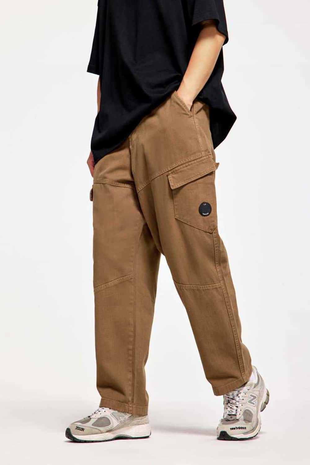 Large Pocket Straight-Leg Cargo Pants