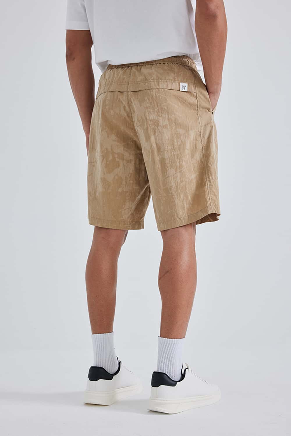 #Color_Khaki