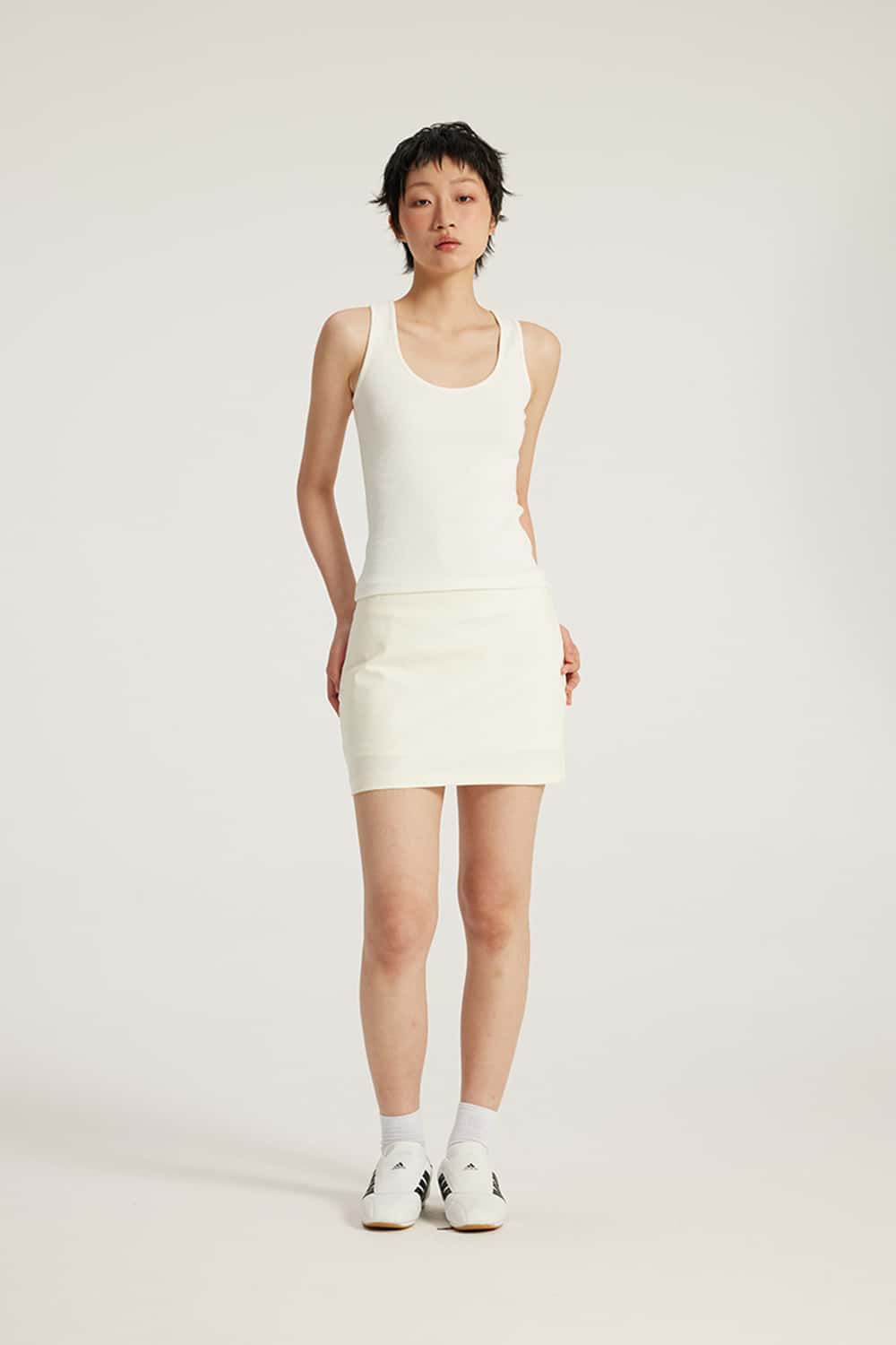 High-Stretch Knit Straight Mini Skirt _ Cooling Sensation