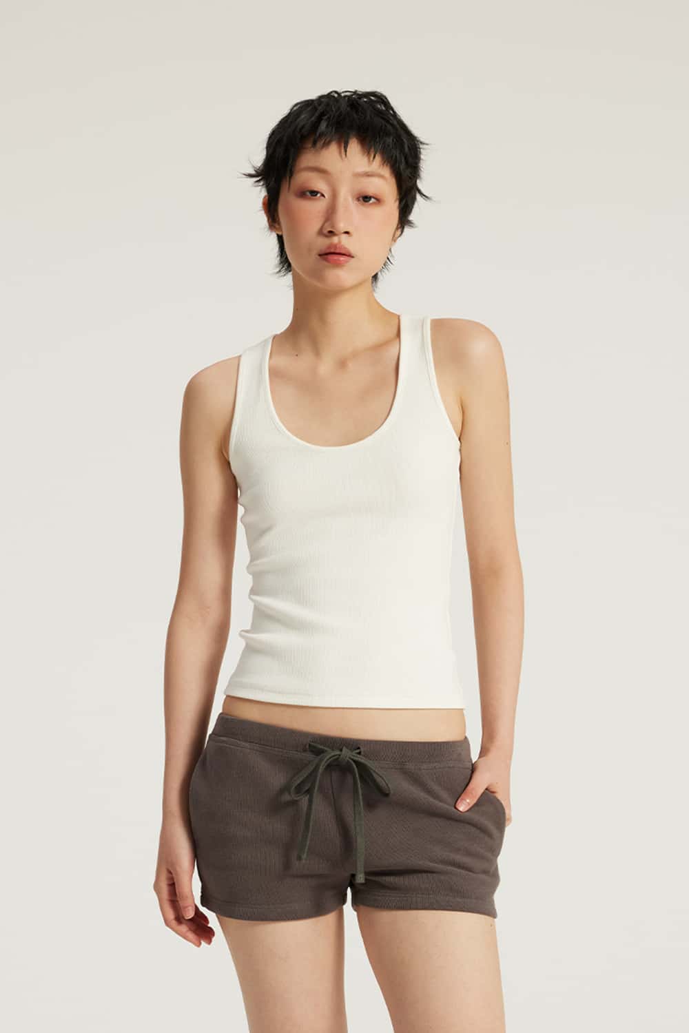 #Color_OffWhite