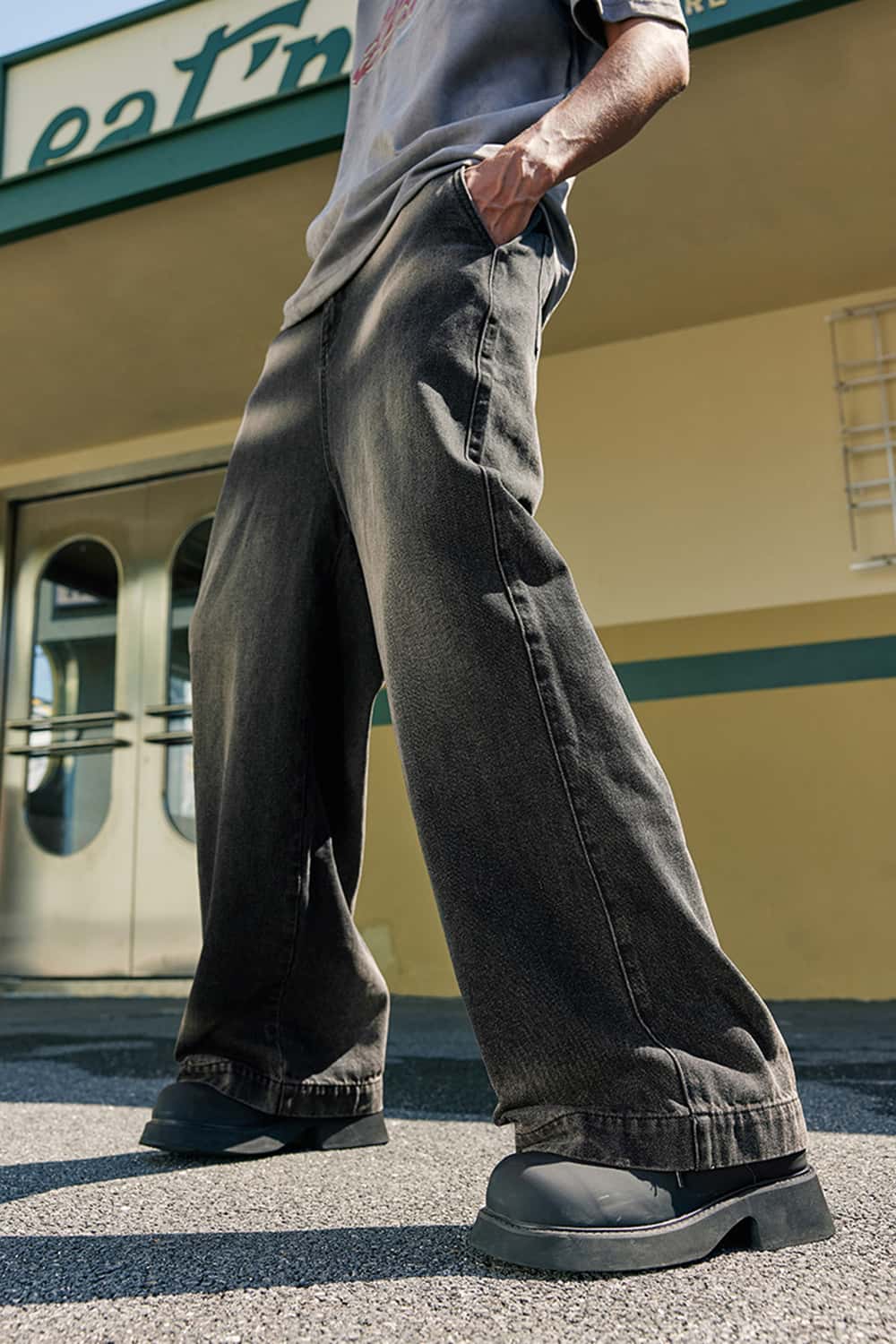 Vintage Washed Straight-Leg Denim Jeans