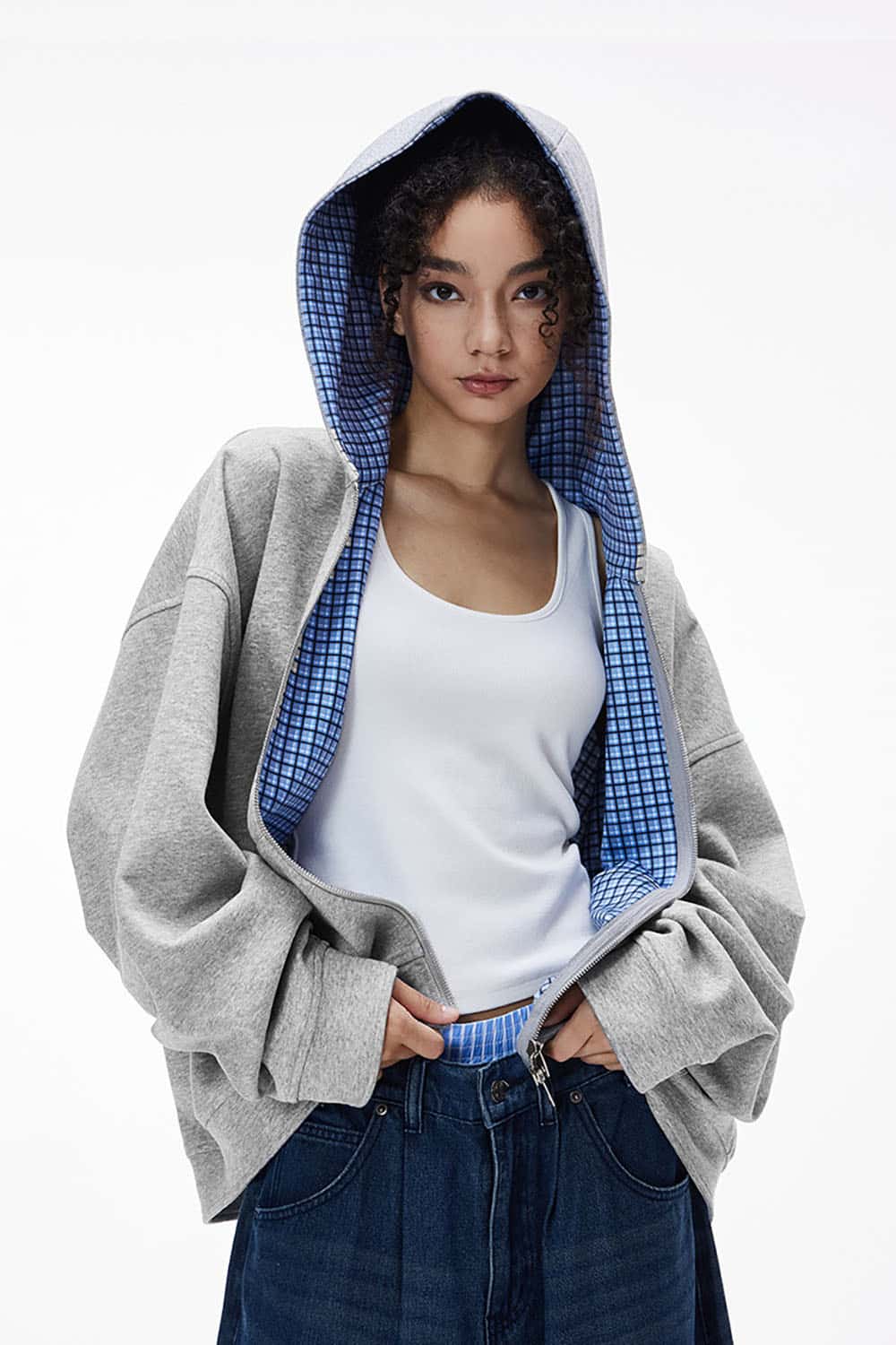 Plaid Contrast Short Hooded Sweatshirt _ Relaxed Fit Zip-Up Casual Jacket