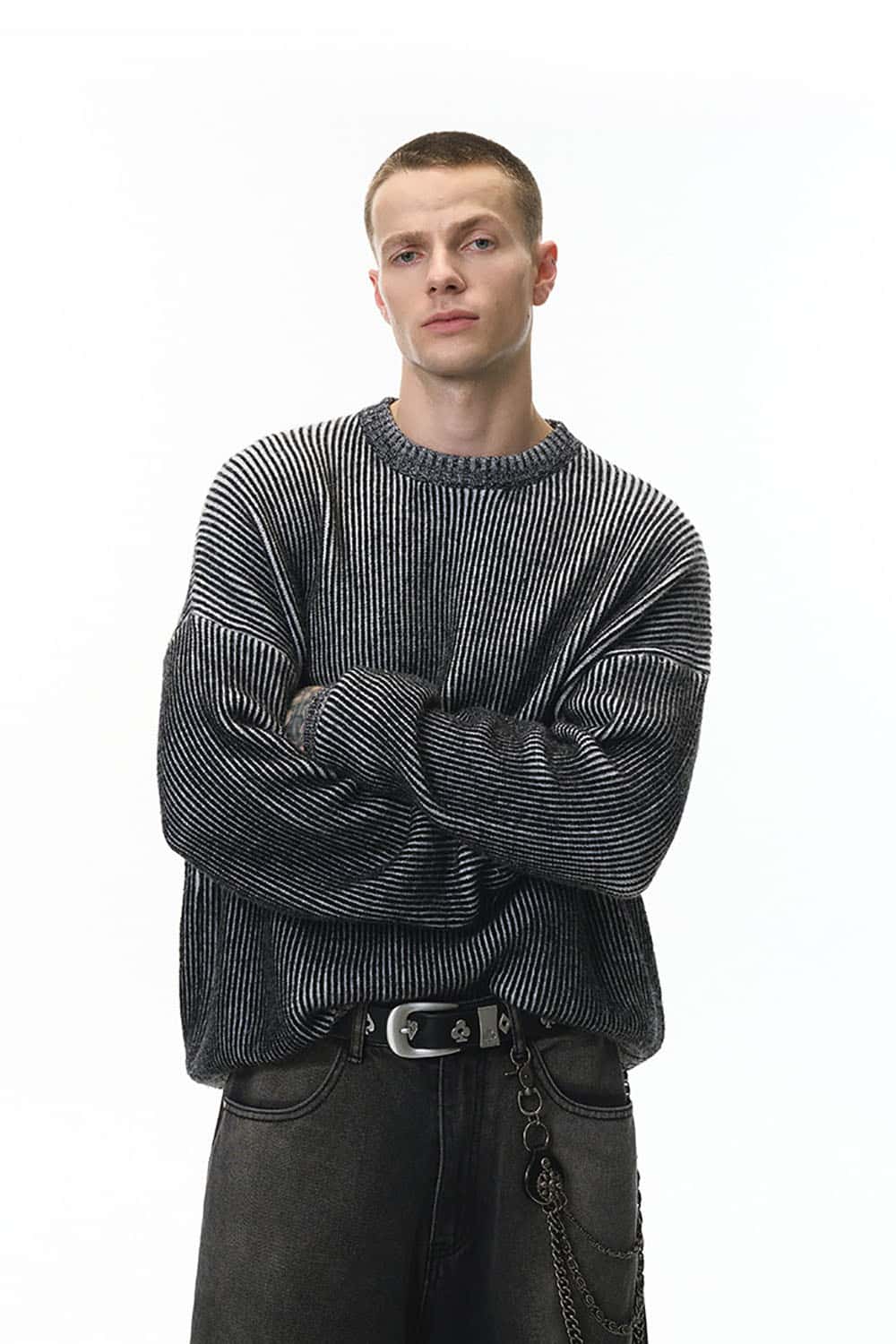 Cleanfit Dual-Tone Sweater _ Street Style Loose Fit Crewneck Knit Top