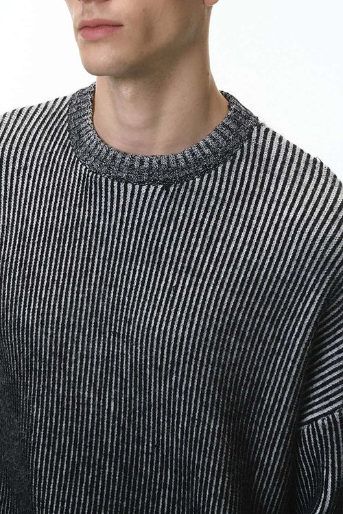 Two-Tone Gradient Striped Knit Sweater - Black