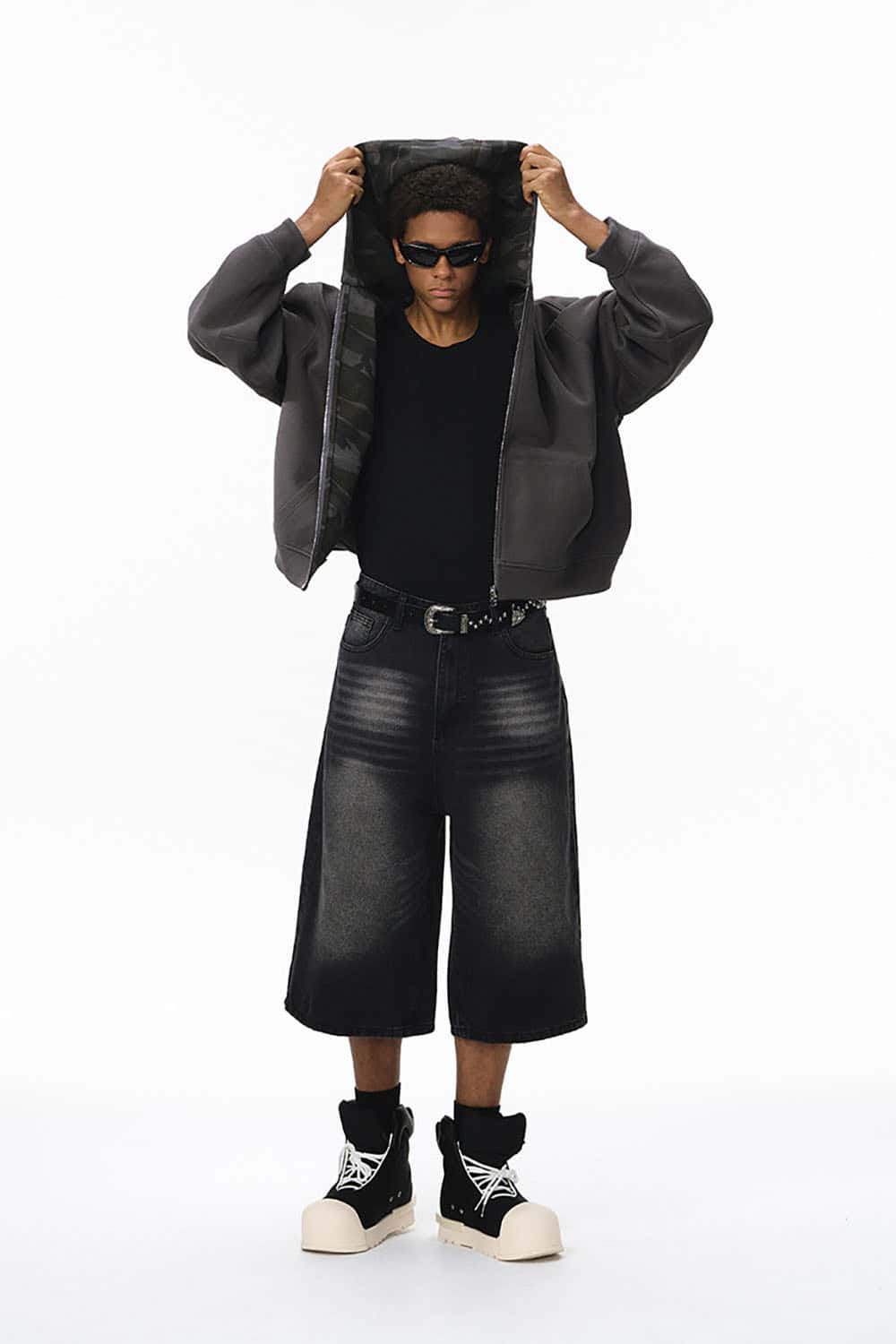 Reversible Camo Zip-Up Hoodie _ Boxy Fit Versatile Hooded Jacket