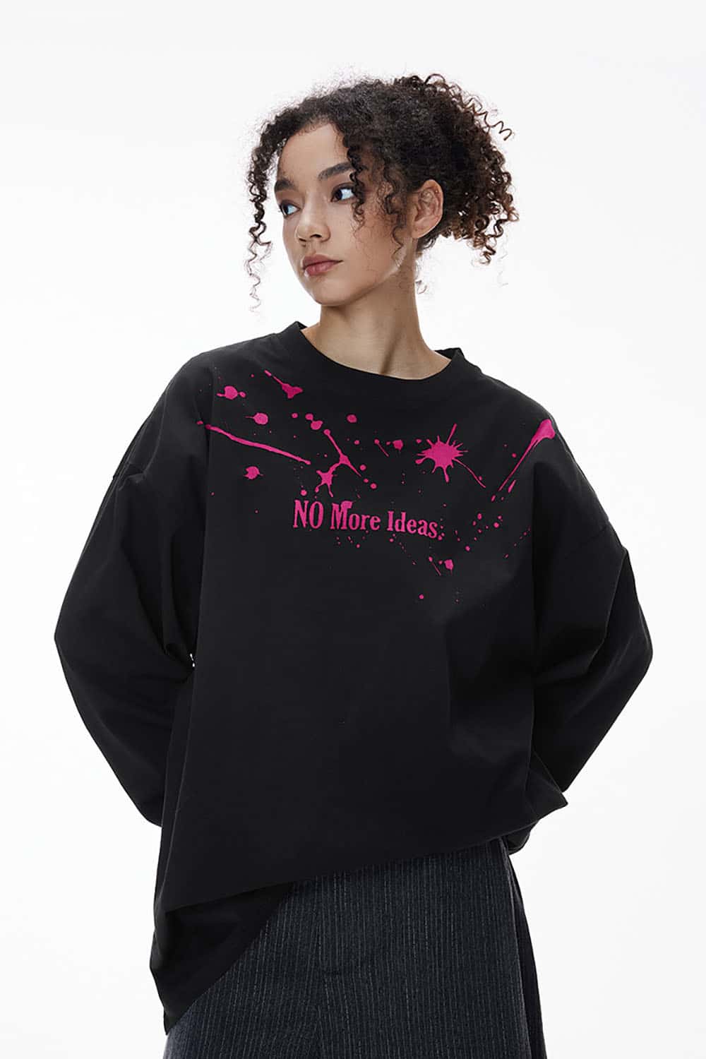 Reflective Paint-Splatter Long Sleeve Tee _ Sculpted Letter Print Color-Block Base Layer