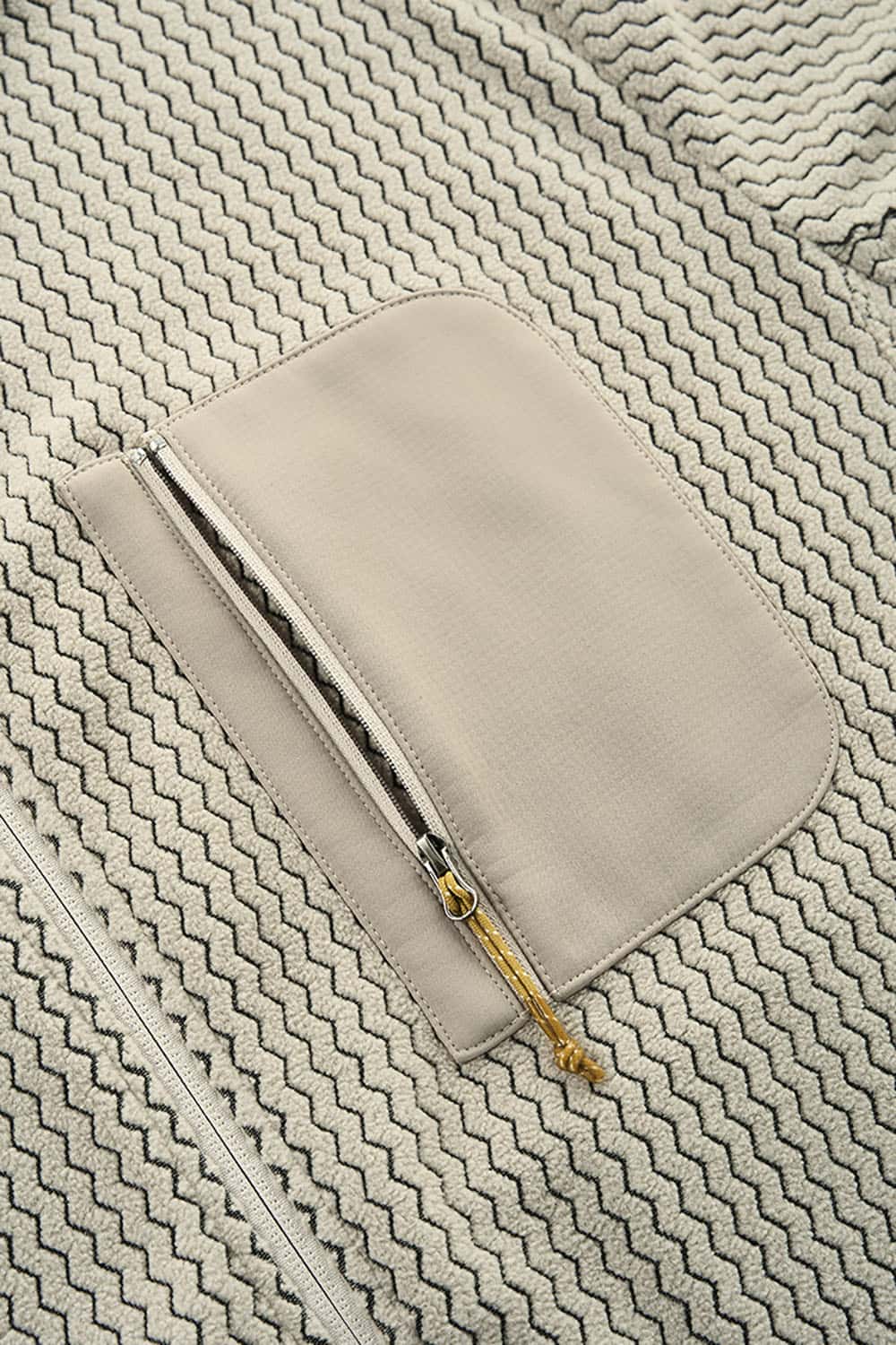 Wavy Texture Stand-Collar Zip Outdoor Jacket _ 280g Windproof Lightweight Fleece