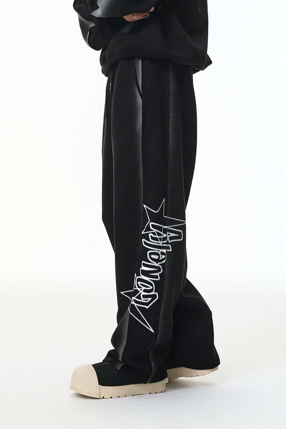 Techwear Air-Layer Wide-Leg Sweatpants _ Curved Panel Spray-Print Graphic Joggers