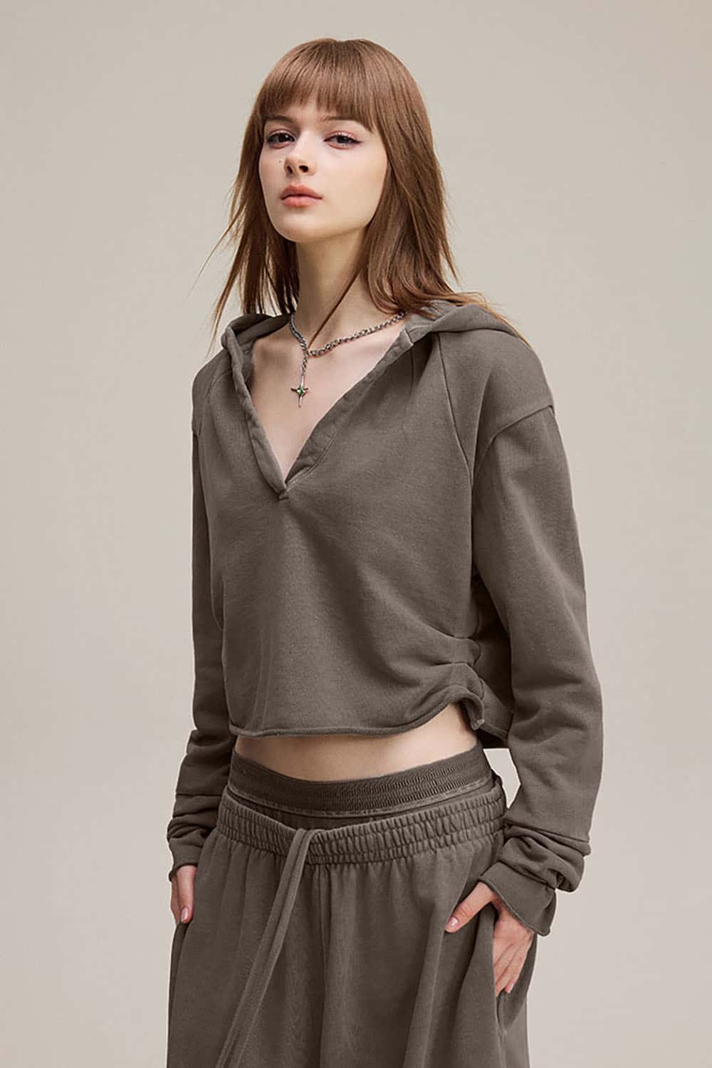 Vintage V-Neck Ruched Cropped Hoodie _ Long Sleeve Relaxed Fit Pullover Top