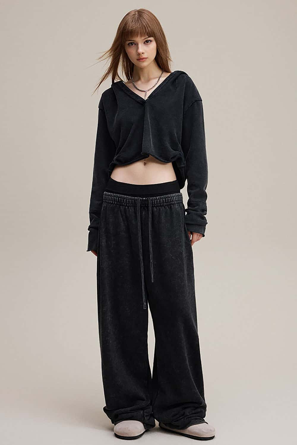 Vintage V-Neck Ruched Cropped Hoodie _ Long Sleeve Relaxed Fit Pullover Top