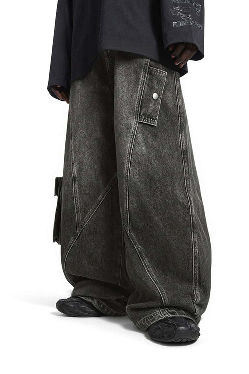 Irregular-Cut Curved-Seam Jeans - Black
