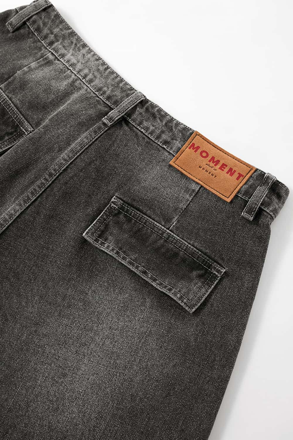 Irregular-Cut Curved-Seam Jeans - Black