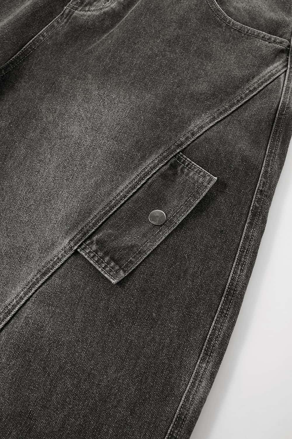 Irregular-Cut Curved-Seam Jeans - Black