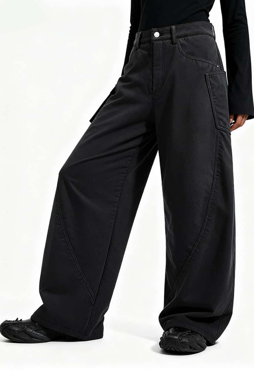 Fleece-Lined Curved Cargo Pants - Black