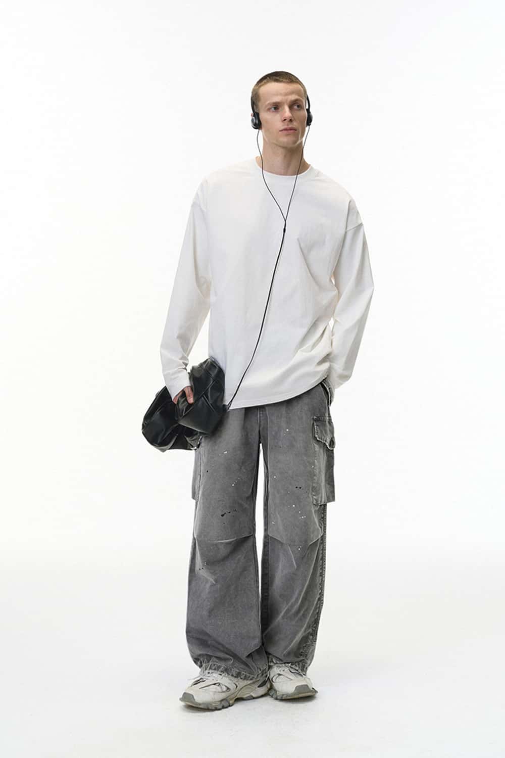 Men's Distressed Ink-Splatter Cargo Pants - Gray