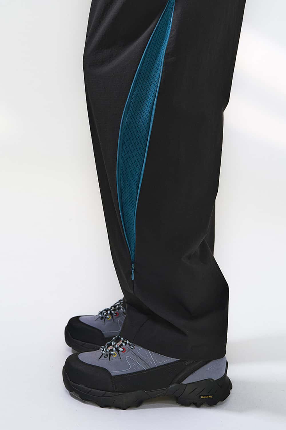 Color-Block Outdoor Hiking Pants - Black