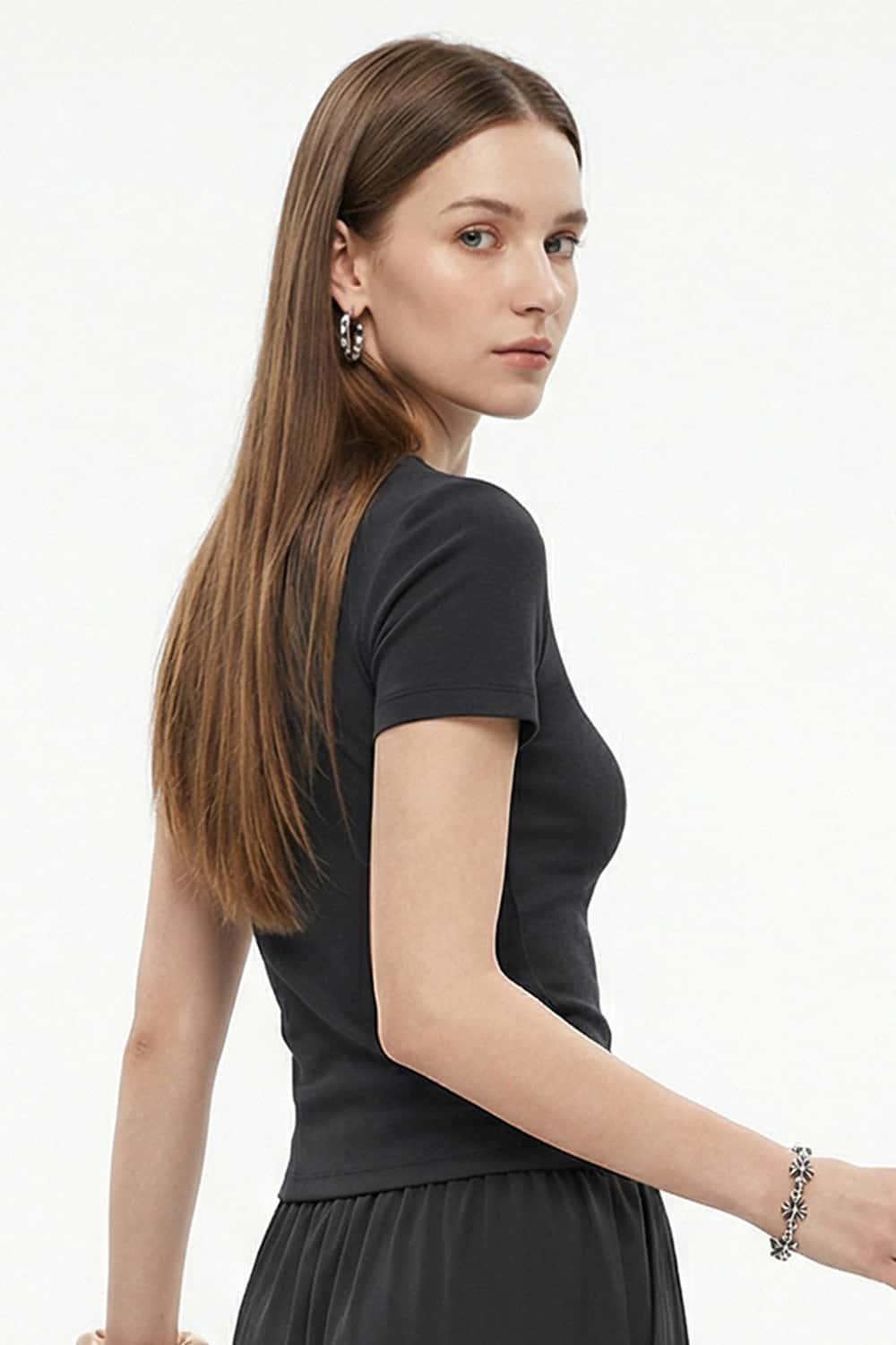 High-Stretch Tailored Cropped Tee - Black
