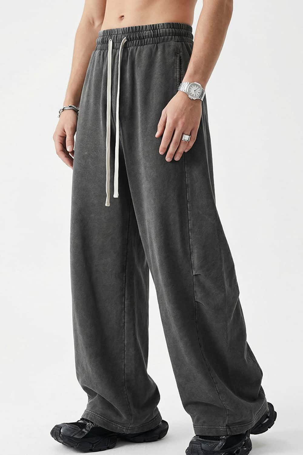 Snow-Wash Barrel Pants - Dark Gray