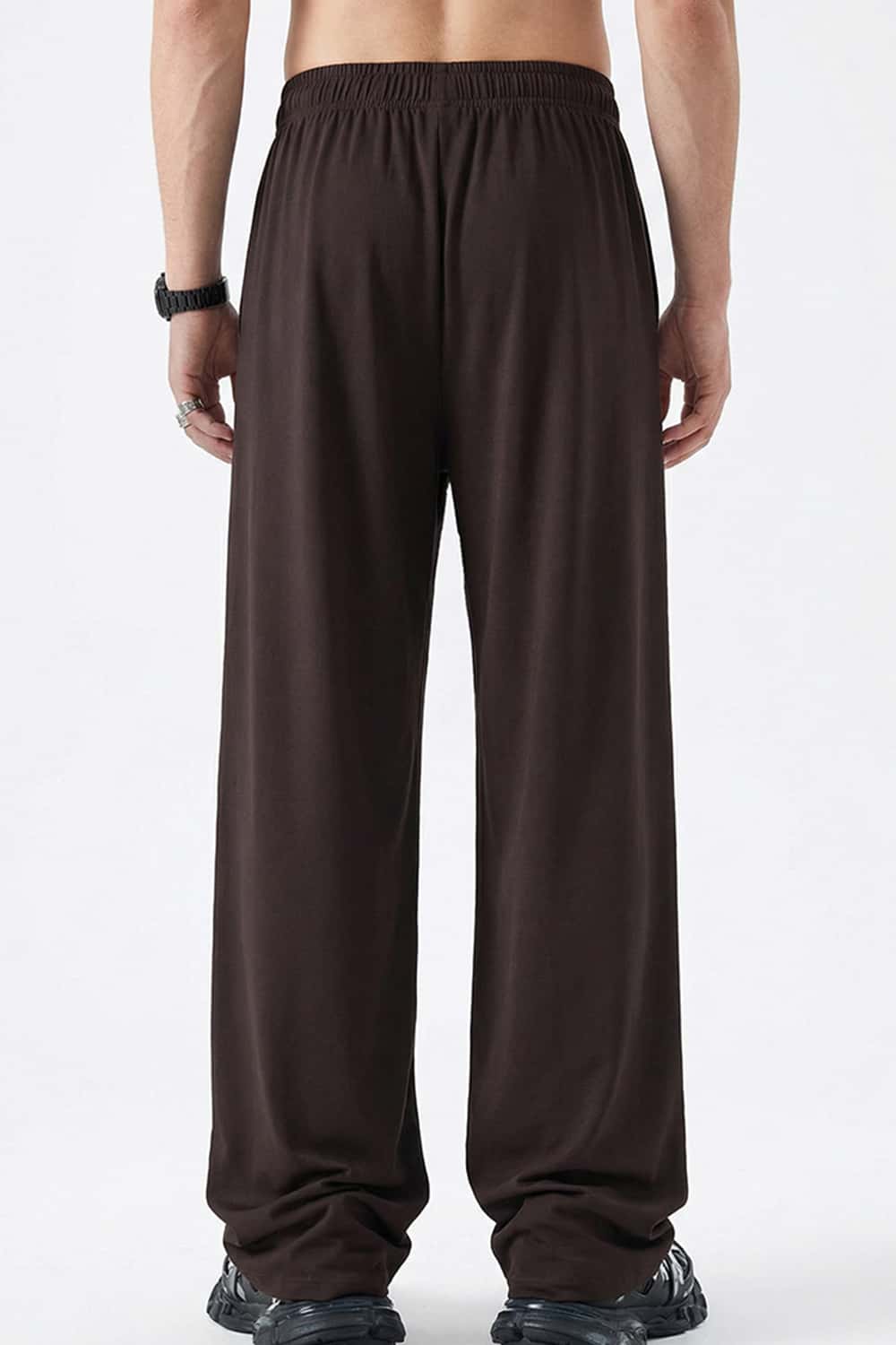 High-Stretch Relaxed Straight-Leg Trouser - Coffee