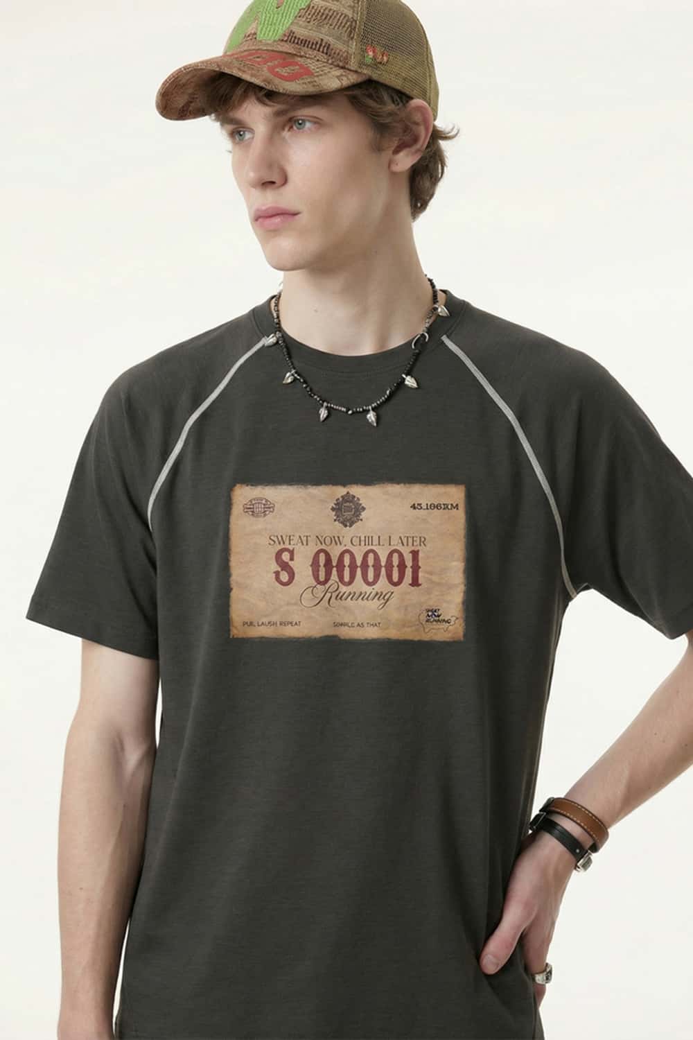 Vintage Raglan Runner Tee - Gray