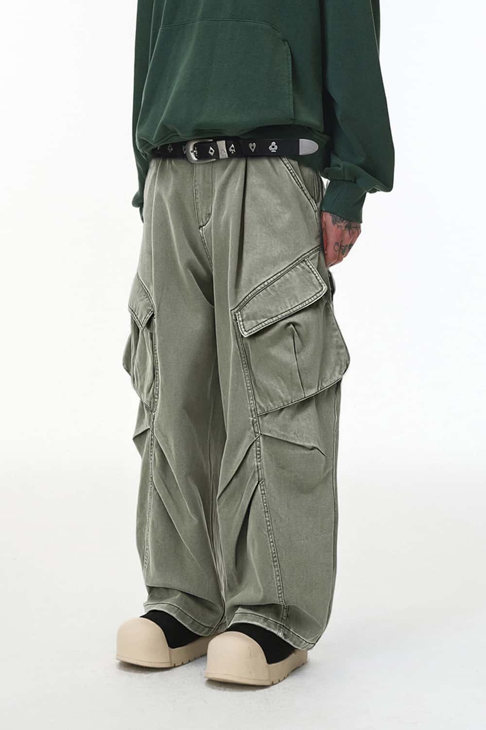 Men's Pleated Wide-Leg Cargo Pants - Military Green