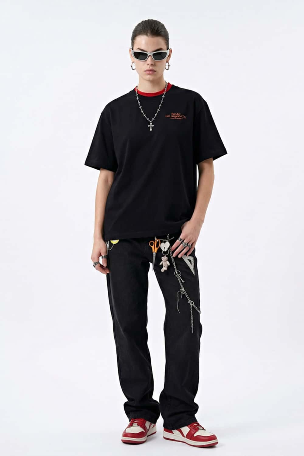 Relaxed Embroidered Graphic Tee - Black