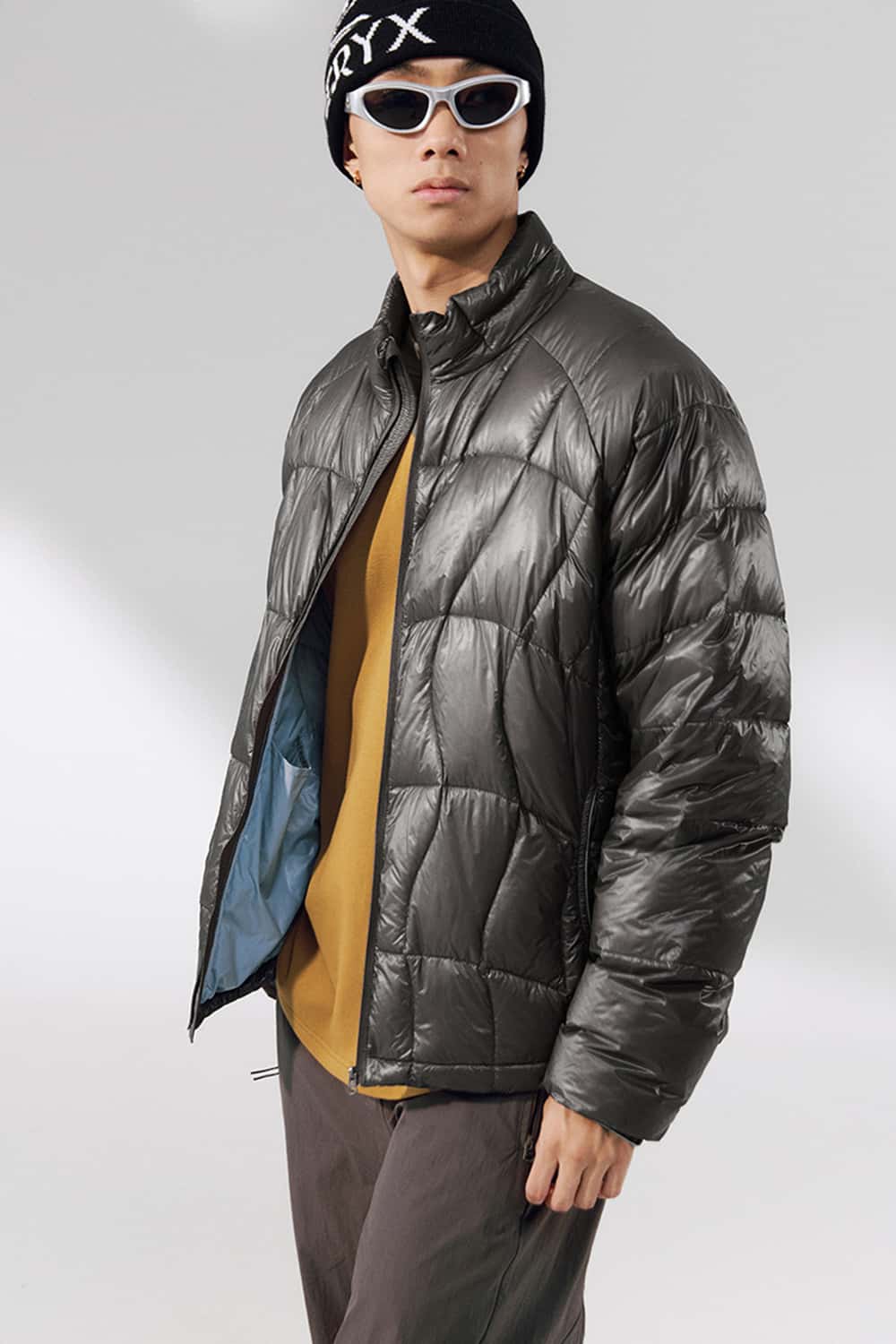Ultra-Lightweight Stand-Collar Puffer Jacket - Charcoal