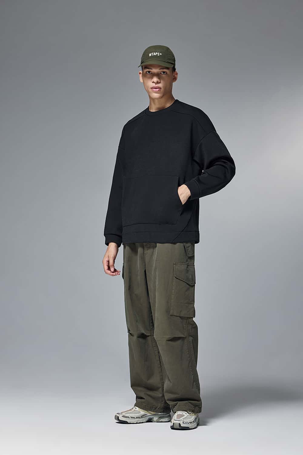 Stretch Fleece Pocket Sweatshirt - Rust Black