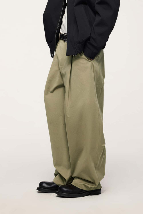 Pleated Curved Utility Pants - Green