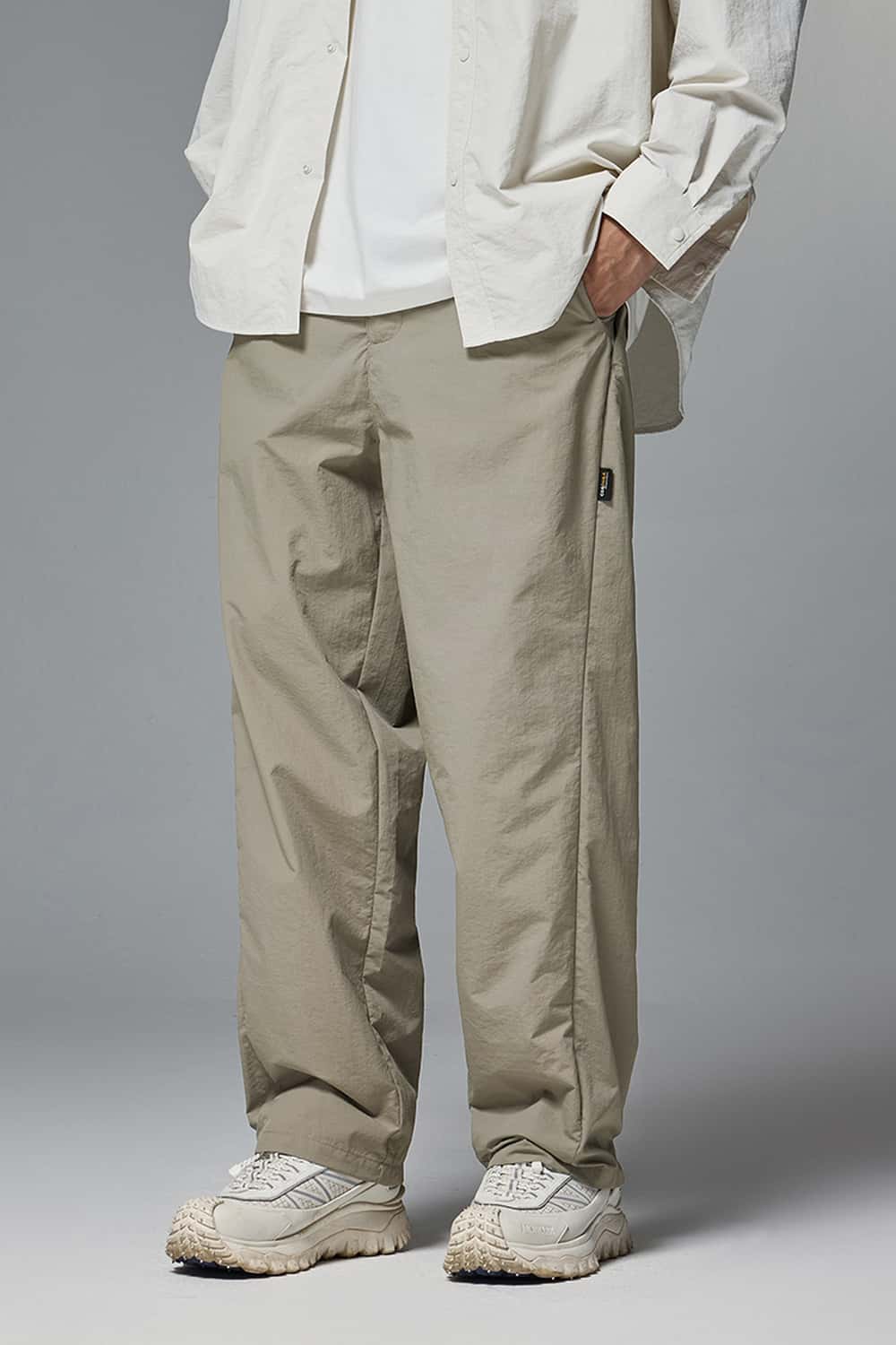 Minimal Relaxed Nylon Pants - Trunk Brown